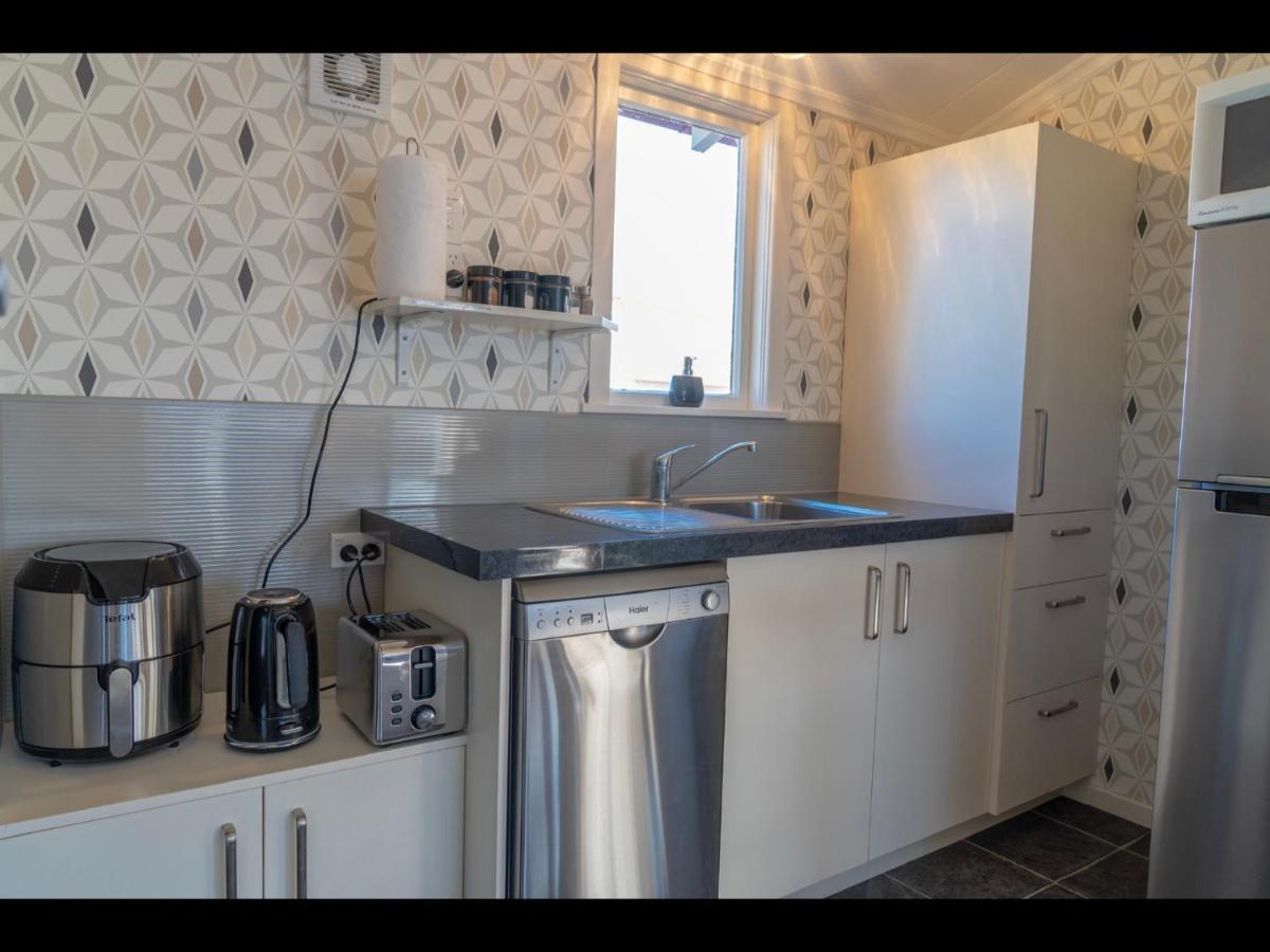 Te Anau Holiday Home - Free Wifi - Free Bikes & Kayaks - Short Walk To Lake & Town - Top Views Екстер'єр фото
