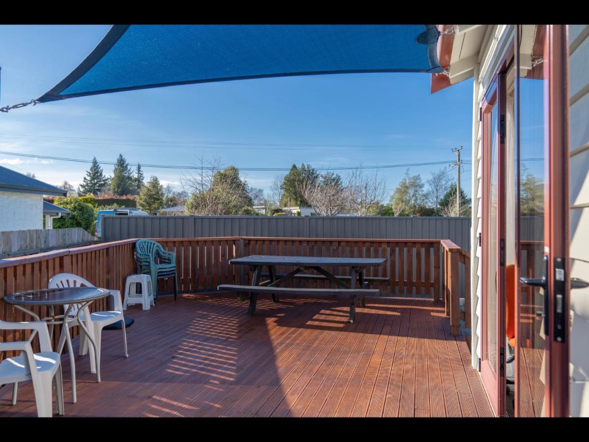 Te Anau Holiday Home - Free Wifi - Free Bikes & Kayaks - Short Walk To Lake & Town - Top Views Екстер'єр фото
