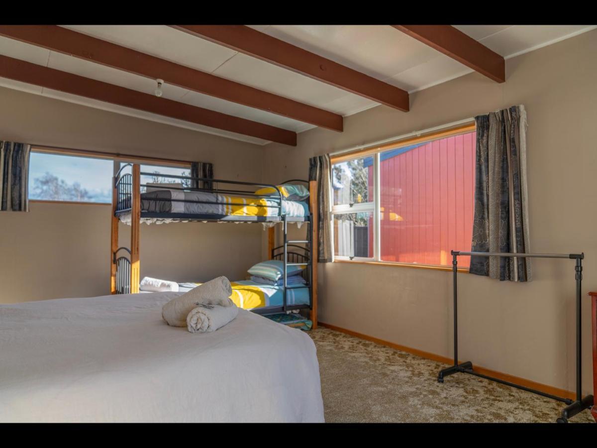 Te Anau Holiday Home - Free Wifi - Free Bikes & Kayaks - Short Walk To Lake & Town - Top Views Екстер'єр фото