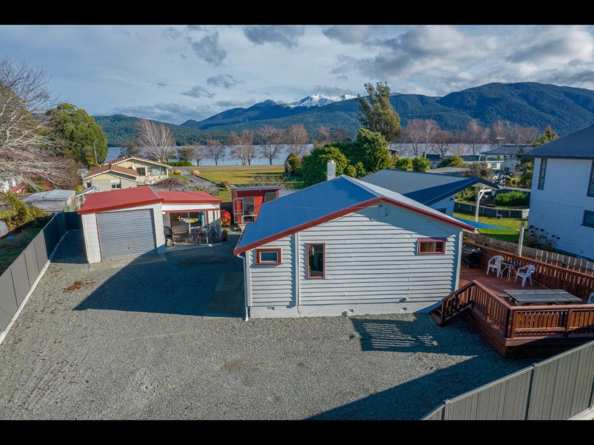 Te Anau Holiday Home - Free Wifi - Free Bikes & Kayaks - Short Walk To Lake & Town - Top Views Екстер'єр фото